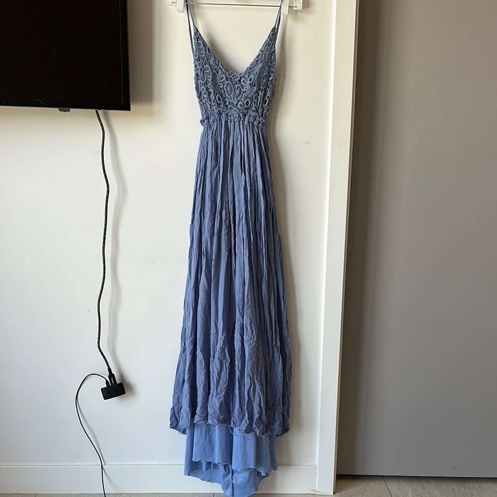 Elegant Blue Lace Maxi Dress